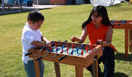  Bruno Reyna con su mamá Valeria Reyna.