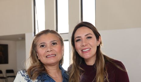  Lizeth Lara y Tessi Toranzo.