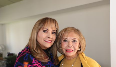  Rocío de Romo y Carmela Alonso de Pérez.