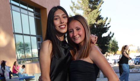  Jesica Alexandre y Lorena Flores.