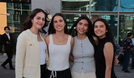  Érika Garduño, Rafaela Ortiz, Marisa Gómez y Paulina Hernández.