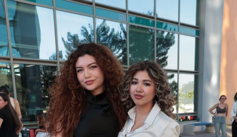  Lía Jacqueline y Carla Nava.