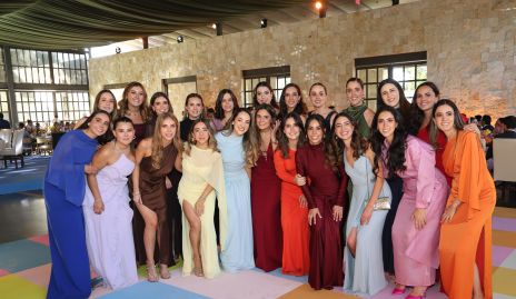  Las amigas de la novia.