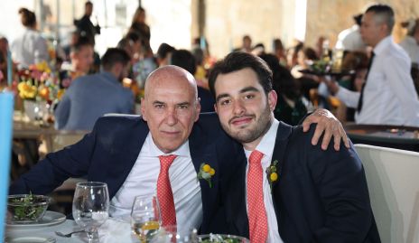  Héctor Diego Castillo y Diego Castillo.