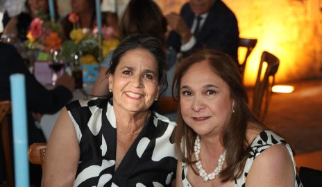  Martha Elisa Rangel y Elisa Téllez.