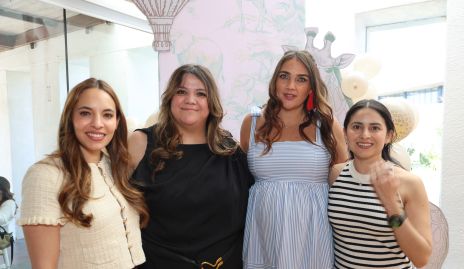  Fer Paredes, Caro Hernández, Andrea Rossel y Fer Quiroz.