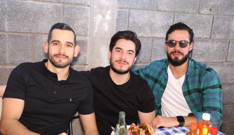  Sergio Ramírez, Alejandro Sánchez y Alejandro Navarro.
