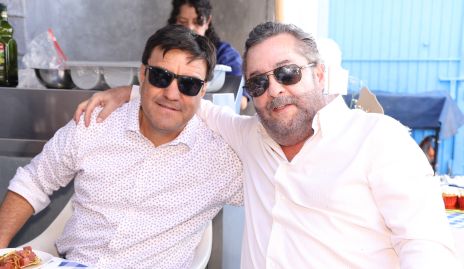  Víctor Lomelí y Santiago Maza .