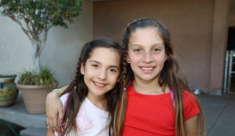  Isa y Elena.