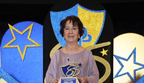  Leticia Espinosa, Azul y Oro en Baile Vespertino.