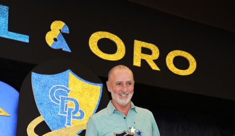  Ricky Villalba Jaime, Azul y Oro en Boliche.