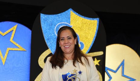  Irma Fernanda Magaña, Azul y Oro en Natación Master.