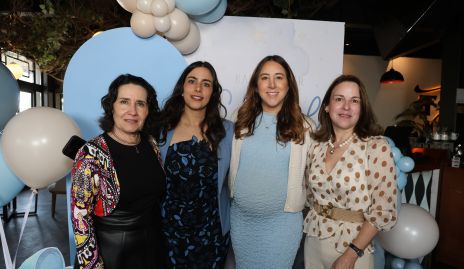  Lourdes López, María de Lourdes Torres, Diana Olvera y Diana Gel.