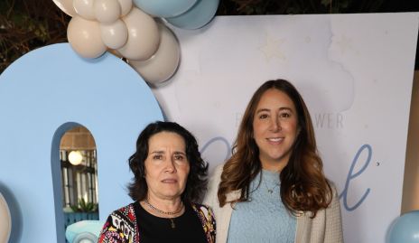  Lourdes López y Diana Olvera.