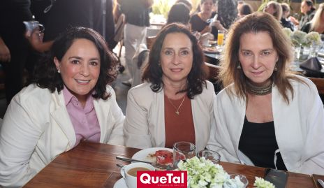  Laura Rodríguez, Carmen Bravo y Claudia Garza.