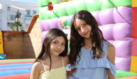  Loretta Stevens y Ana Victoria Pedroza.