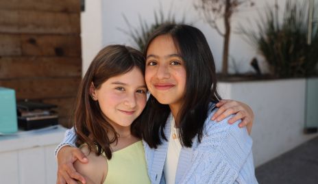  Loretta Stevens y Marina Córdova.