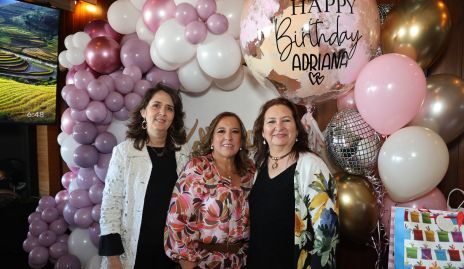  Carolina César, Adriana Enríquez y Roxana González.