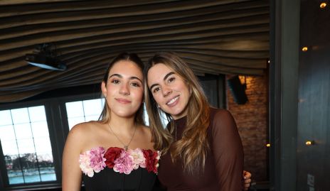  Mariana y Adriana Zapata.