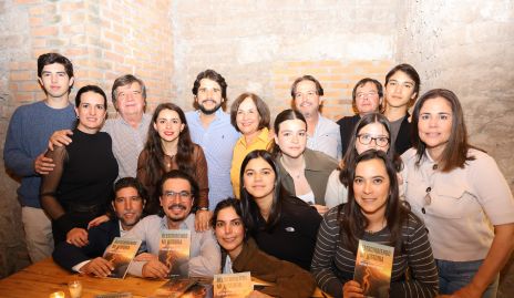  Rodrigo Mercado Ugalde presentó su libro “Reescribiendo mi historia”.