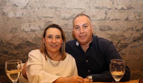  Gerardo Flores y Mónica Álvarez.