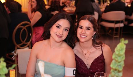  Victoria Rendón y Rafaela Ortiz.