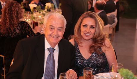  Leonel Favela y Ana Lú González.