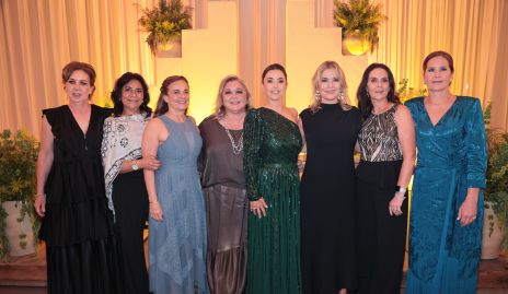  Ana Hunter, Maru Silos, Verónica Alcalde, Chely Faz, Martha Lasso de la Vega, Elsy Guerra, Sandra Correa y Alejandra Galán.