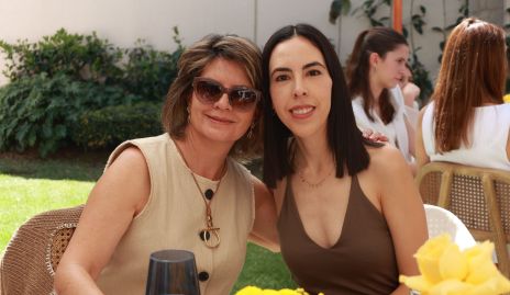  Marisa Mercado y Mariana Tobias.