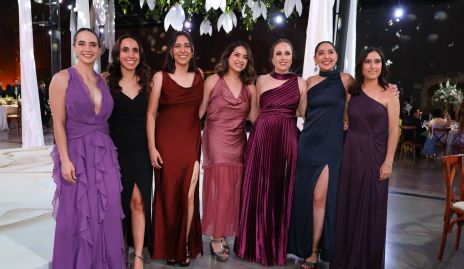  Damas de Elena Ricavar.