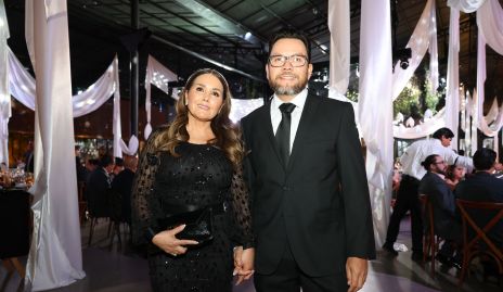  Susi de León y Oscar Criollos.