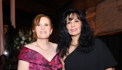  María Elena Scanlan y Mónica Salas.