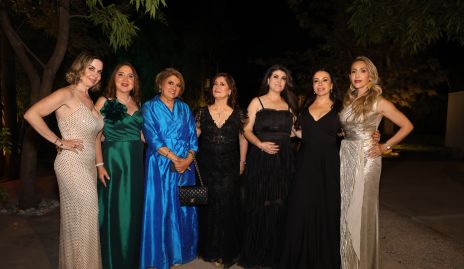  Beatriz Uría, Maricarmen Rentería, Renata Flores, Ruth Torres, Angélica López,  Lucy Álvarez y Nancy Sánchez.