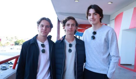  Juan Carlos Martínez, Diego Torres y Paulo Abaroa .