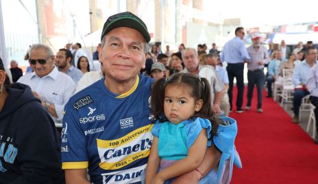  Juan Pablo Escobar y su nieta Ofelia Escobar.