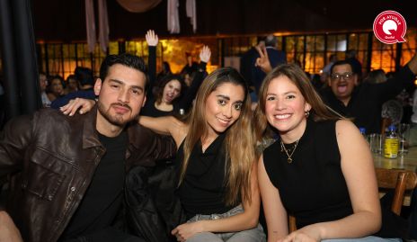  Eduardo Valdez, Ana Karina Gloria y Sofía Gaytán.