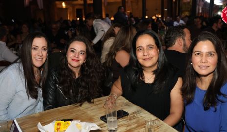  Natalia, Gaby, Verónica y Margarita.