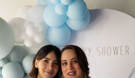 Elsa Santoyo y Carolina Silva.