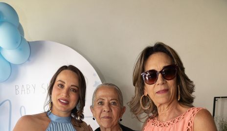  Carolina, Cristina Silva y Carola Guerra.