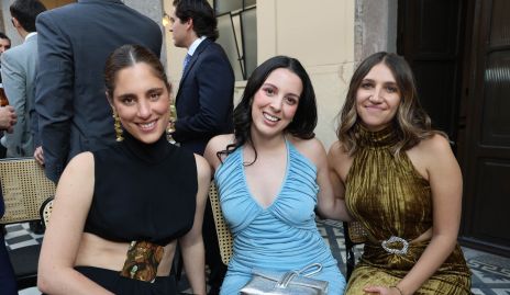  Constanza Irmas, Giselle Escudero y Jessica Mionen.