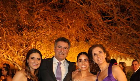  María Dolores Gómez, Jorge Gómez, Chío de la Vega y María Dolores Hernández de Gómez.