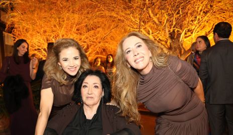  Queta González con sus hijas Sigrid y Jalma Werge.