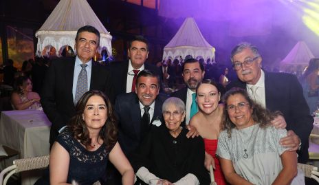  Familia Galván Flores.