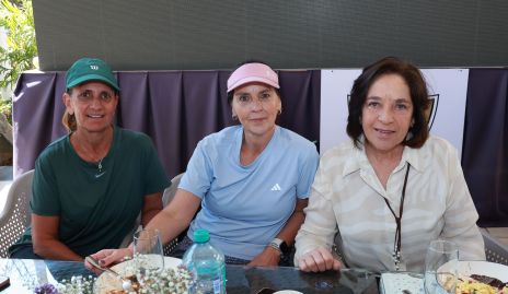 Mireya Payán, Sandra Correa y Cuca Díaz Infante.
