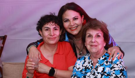  Cristina Zavala, Mónica Gordoa y Magdalena González.