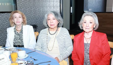  Ilse Atonili, Bety Acosta y Ángeles Foyo.