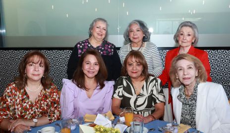  Ilse Atonili, Bey Acosta, Ángeles Foyo, Tere Dimas, Marta Alicia Maldonado, Lucy Motilla y Carmen Ventura.
