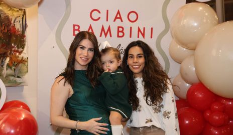  Fernanda Loza, Luciana Gómez y Alejandra Martínez.