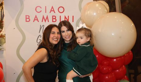  Fer Corona, Fernanda Loza y Luciana Gómez.