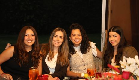  Fer Corona, Romina Reverte, Sofi Milán y Ana Parodi.